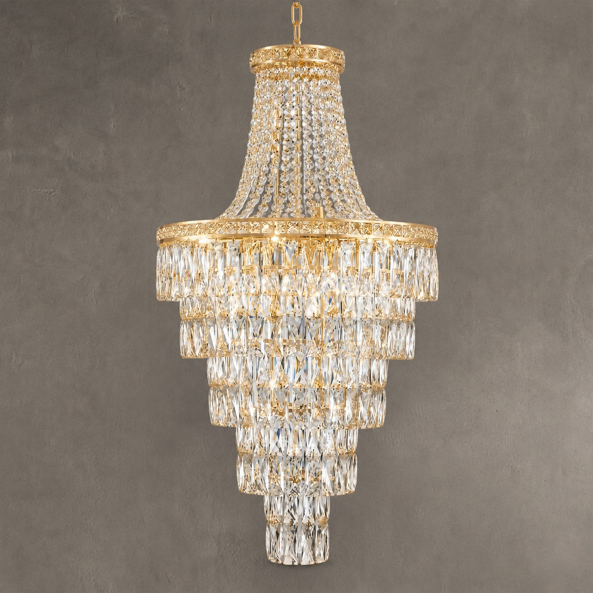 Square Diamond Round Pendant 550 - Gold