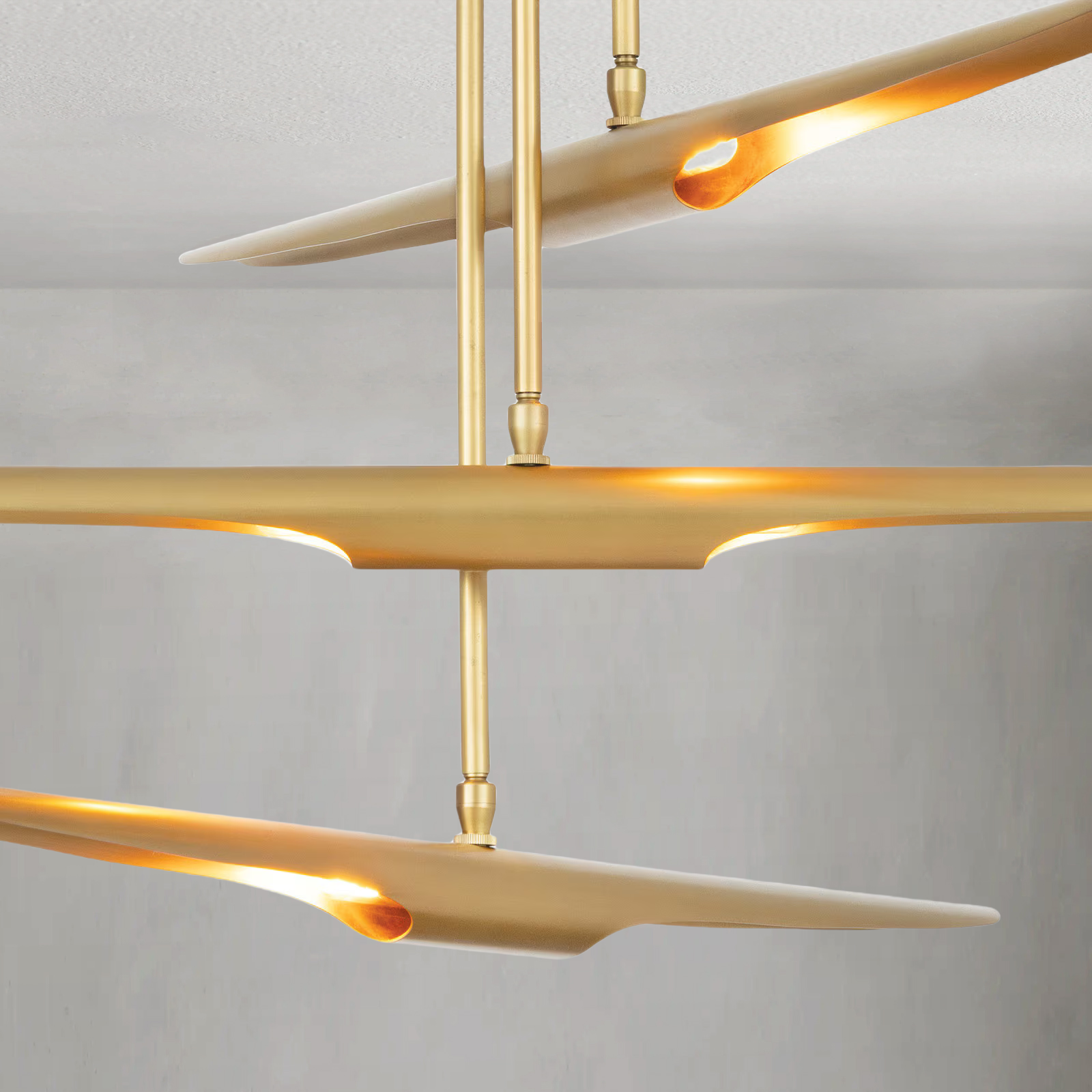 Pulsara Chandelier