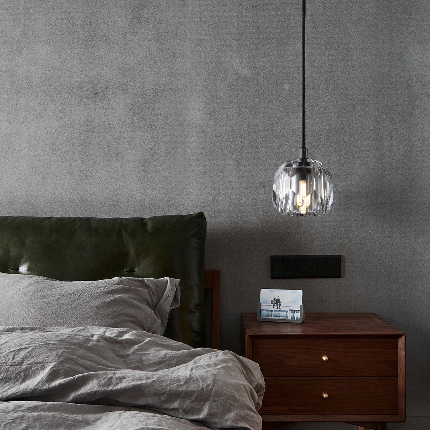 Bolura De Cristal Glass Cord Pendant