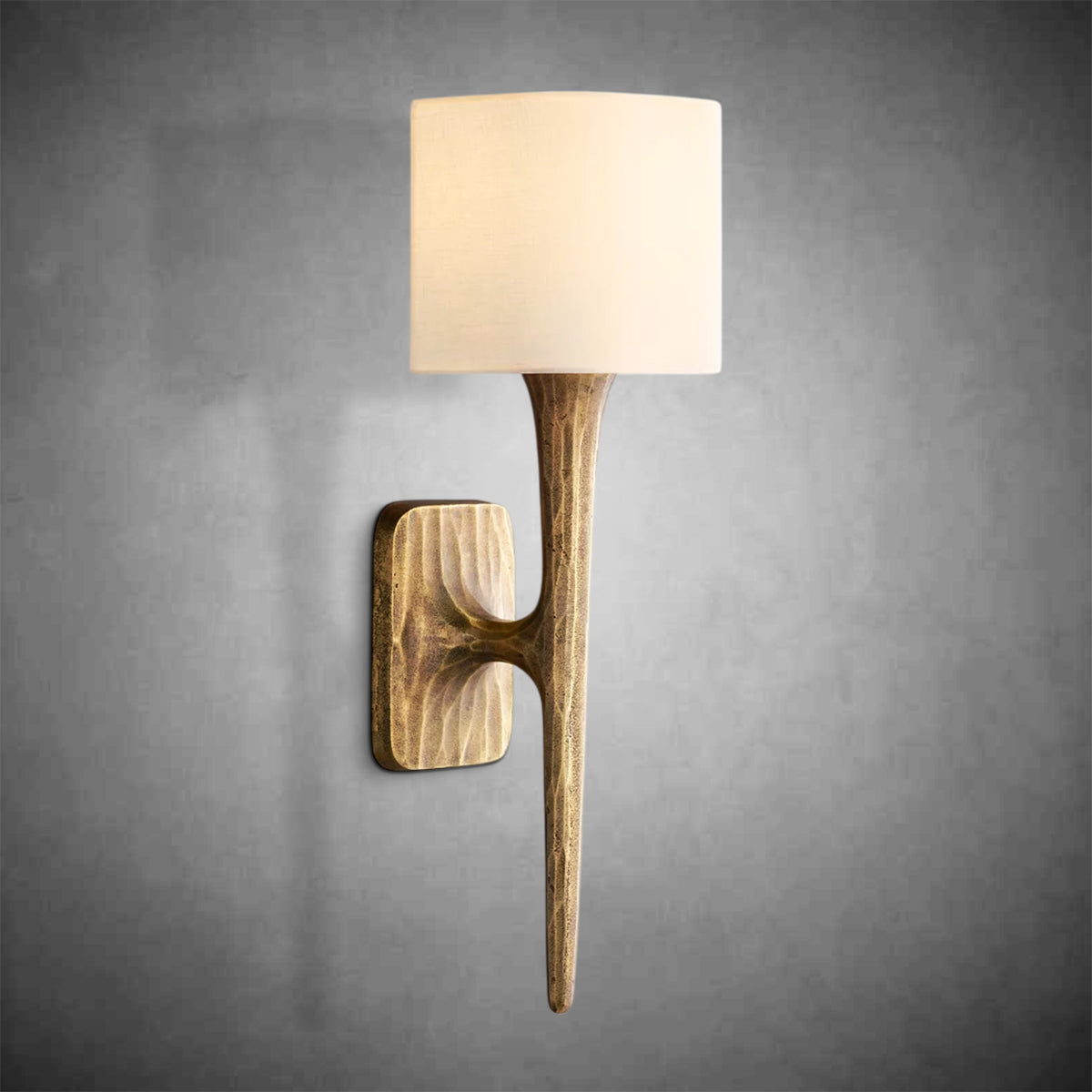 Thadrian Shaded Sconce