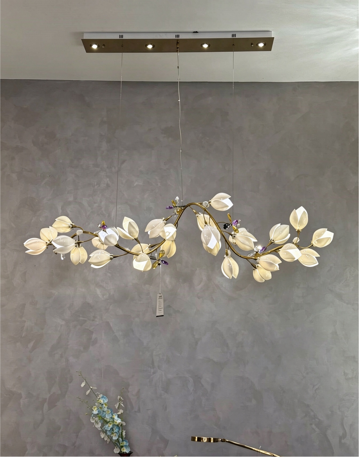 Art Design Creative Ceramic Magnolia Ring/Linear Chandelier for Bedroom/Living Room/Dining Room/Kitchen Island