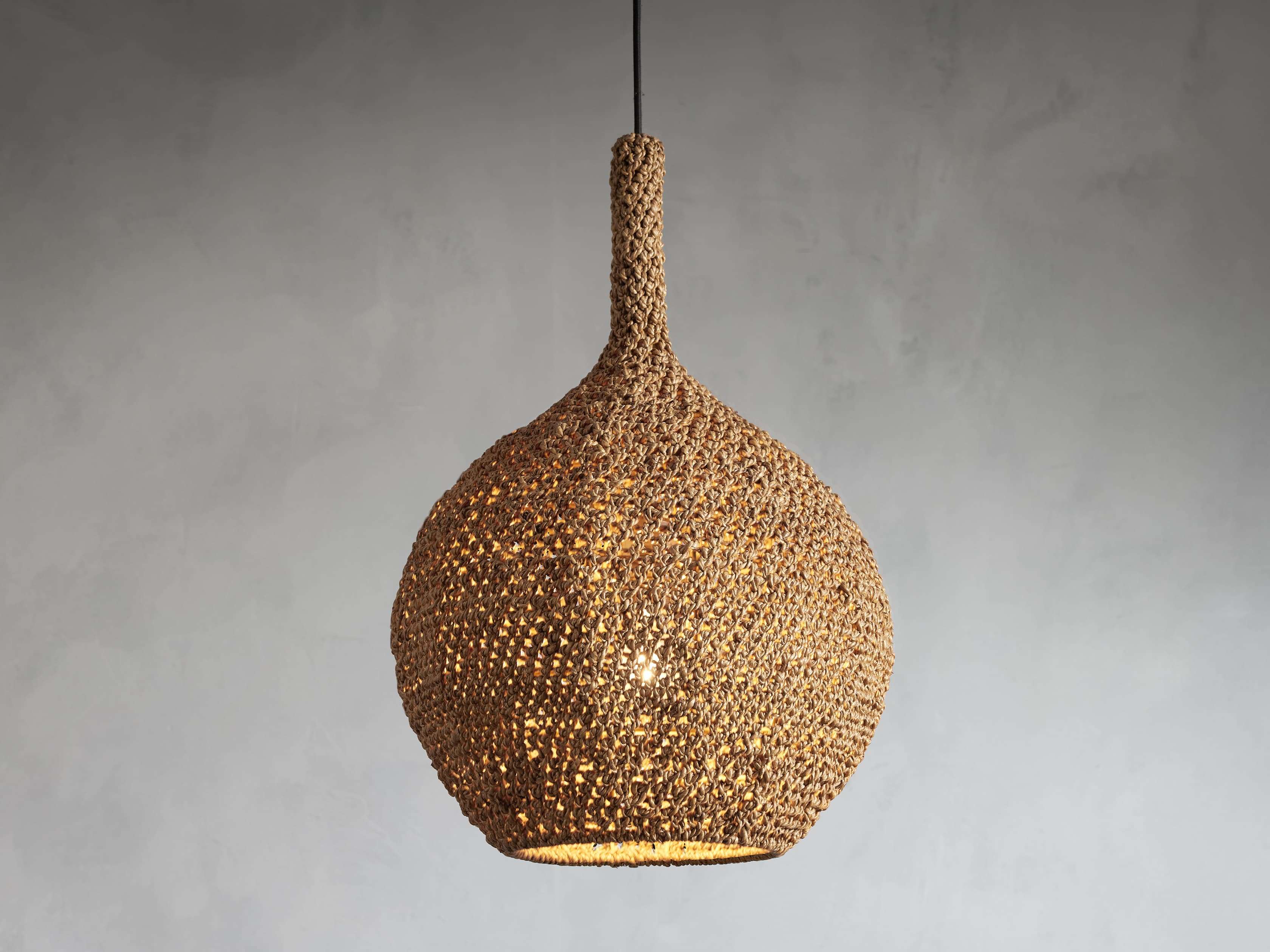 Canela Natural Rope 15" Pendant