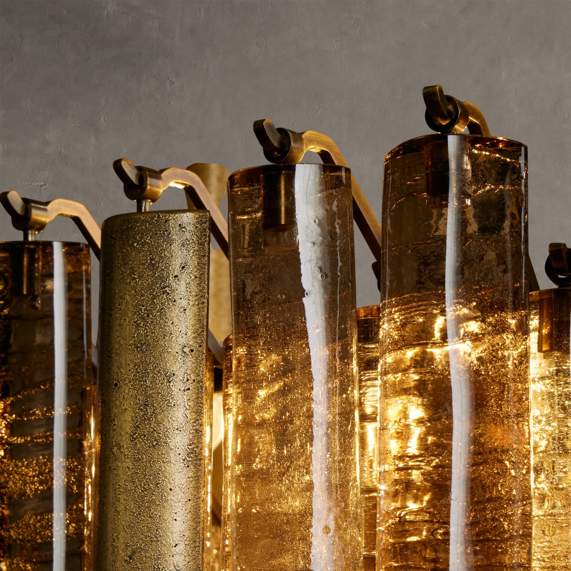Neve Linear Chandelier