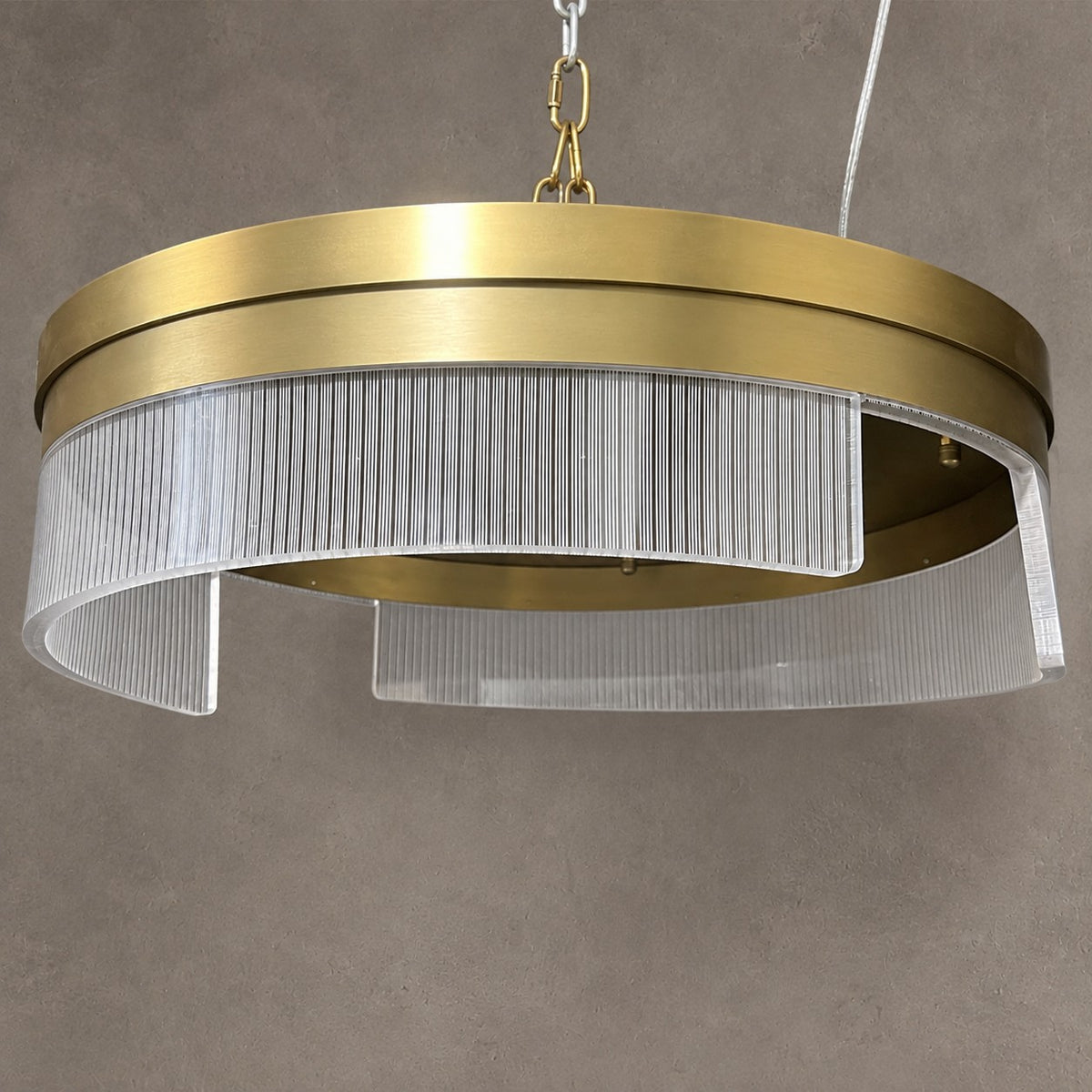 Designer Recommended Modern Simple Ring Round Acrylic Chandelier for Living Room/Bedroom/Dining Room