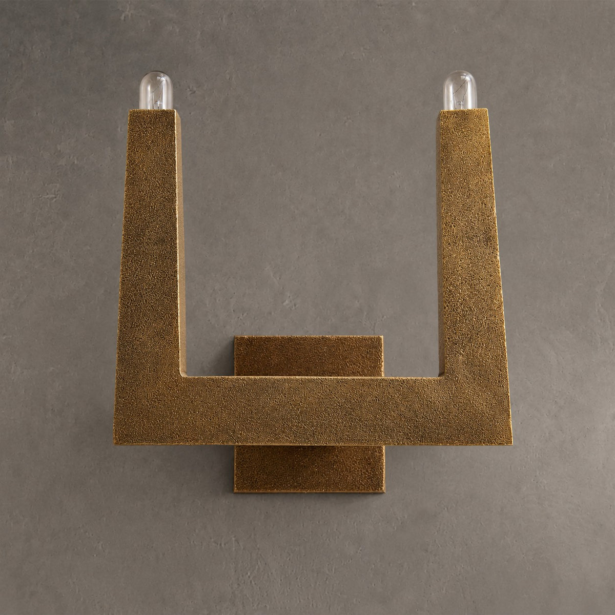 Emvelle Sconce