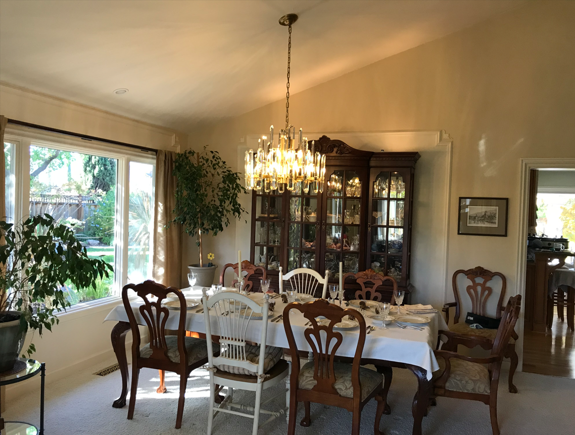 Belvoir Crystal Round Chandelier 24"