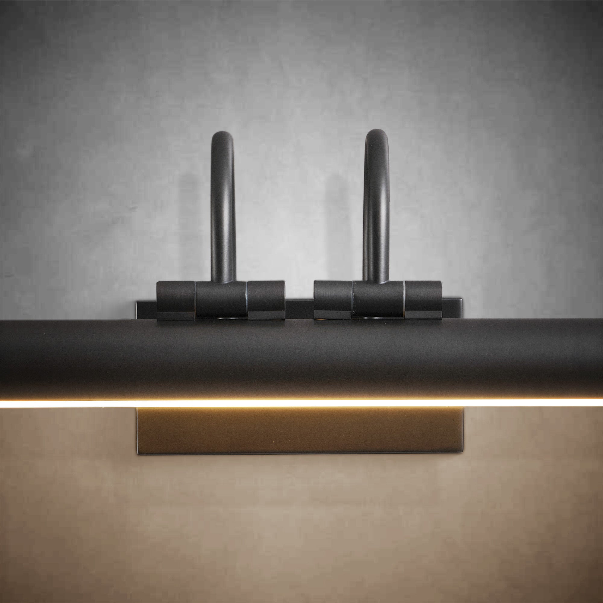 Retro Cylindrical Picture Light