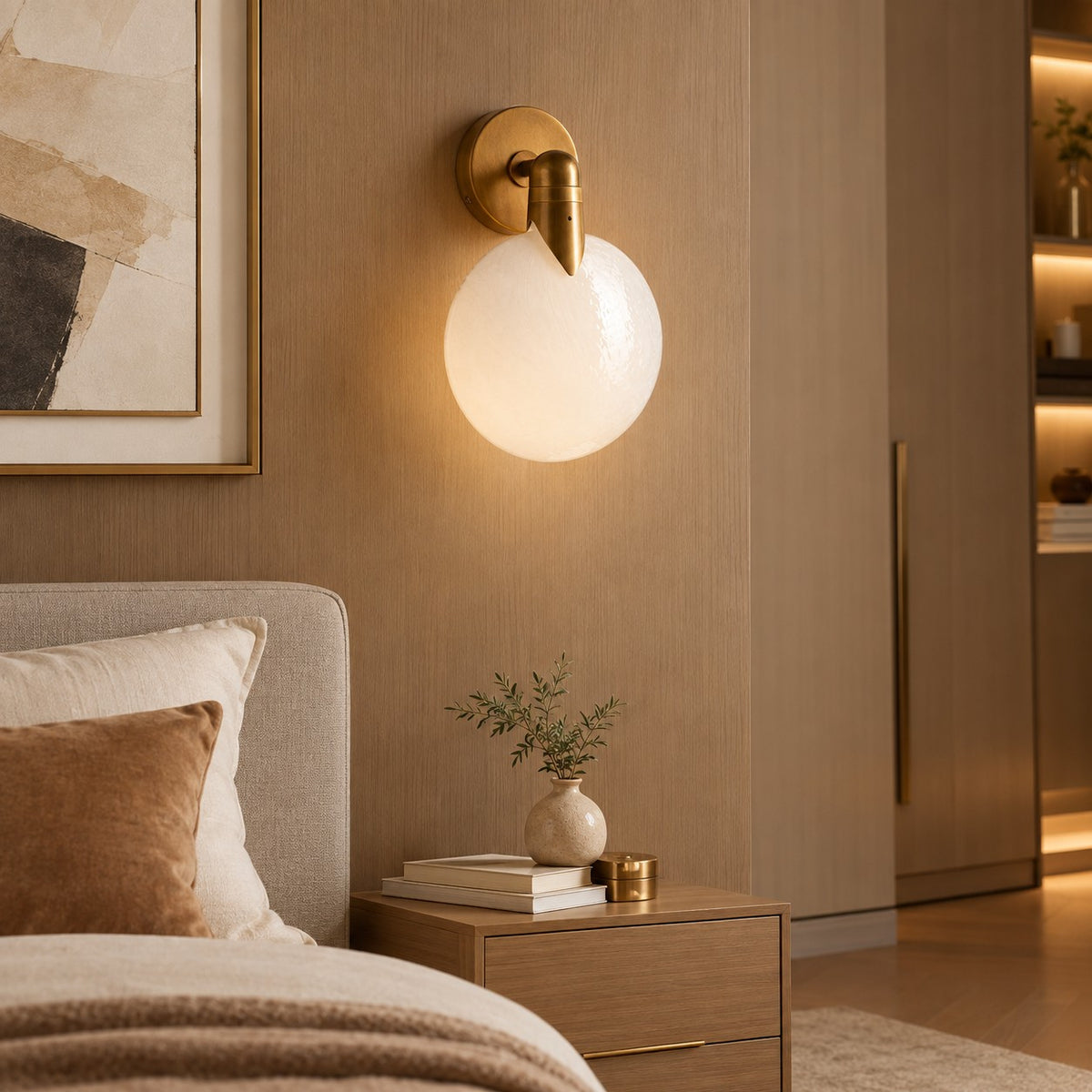 Lynelle Sconce