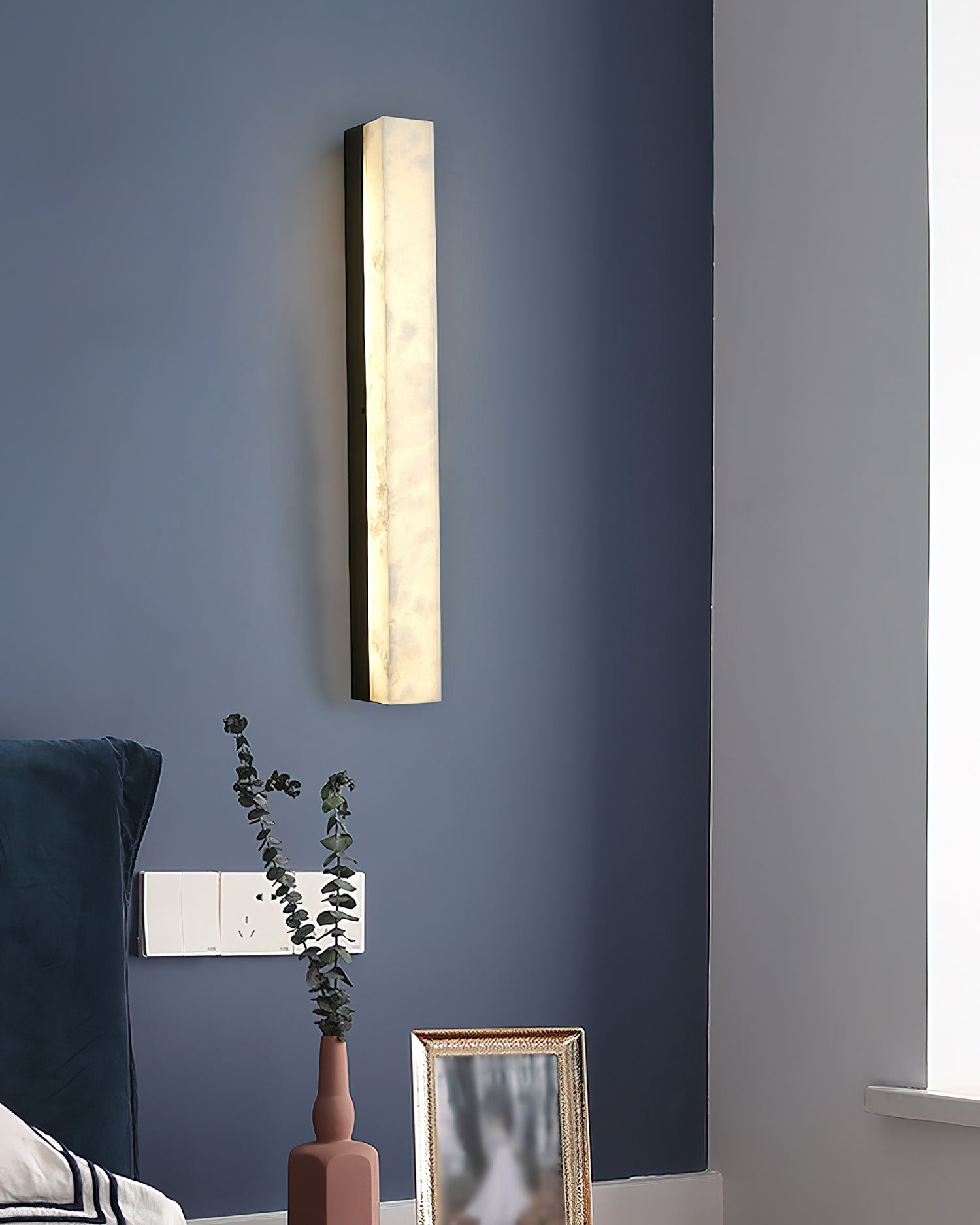 Geometric Alabaster Wall Lamp