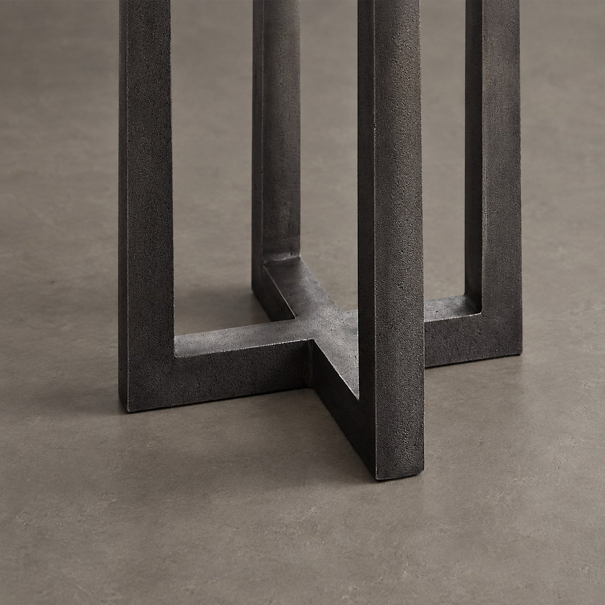 Emvelle Floor Lamp