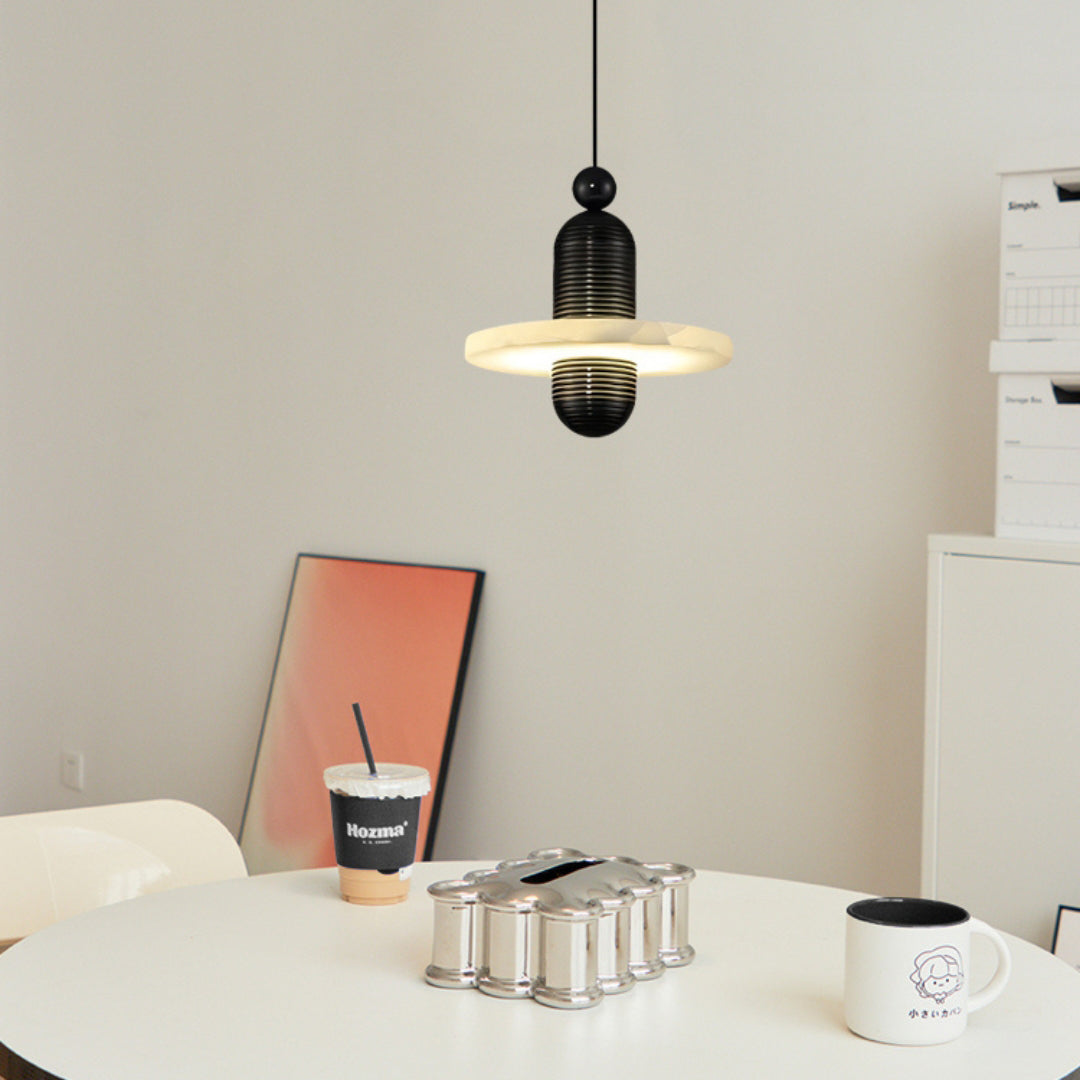 Median Mono Pendant Light