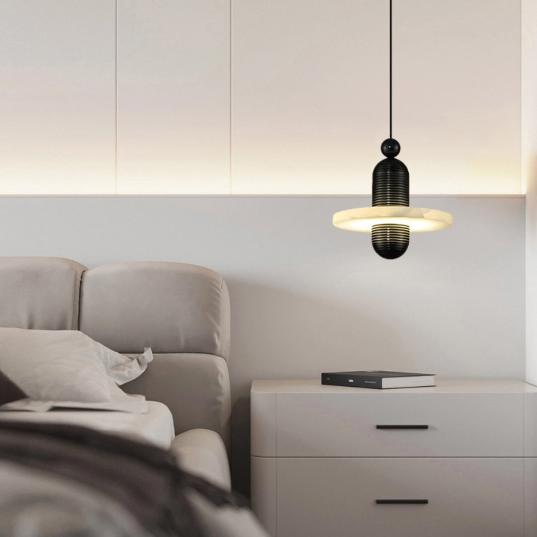 Median Mono Pendant Light