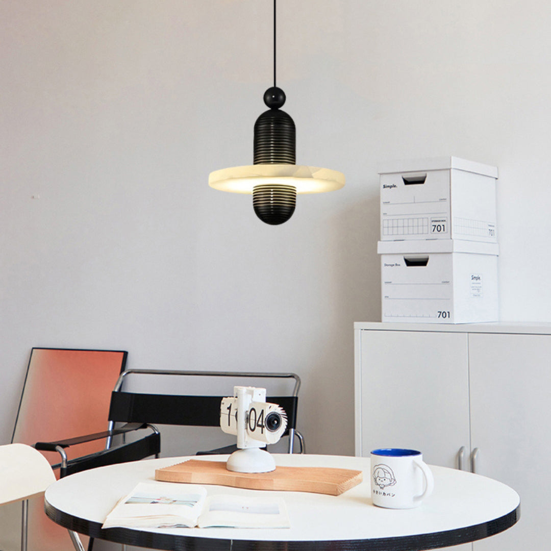 Median Mono Pendant Light