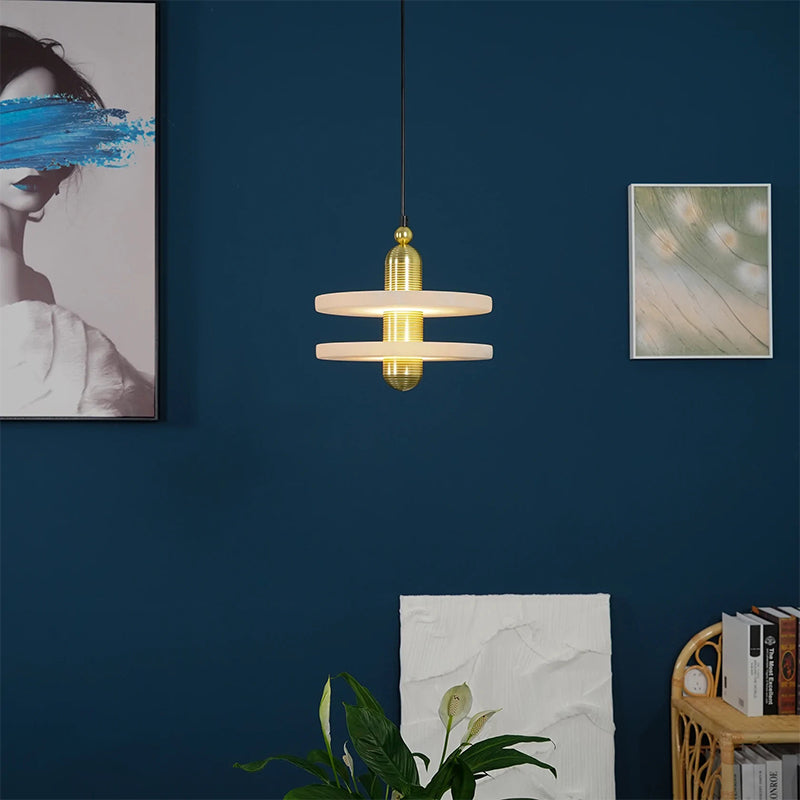 Median Mono Pendant Light