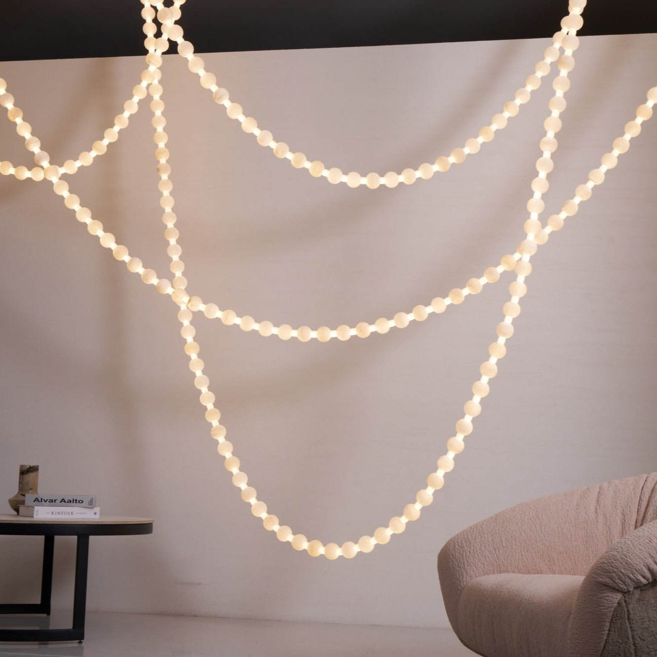 https://cdn.shopify.com/s/files/1/0736/8795/7790/files/alabaster-pearl-necklace-chandelier-3322147.jpg?v=1773801534