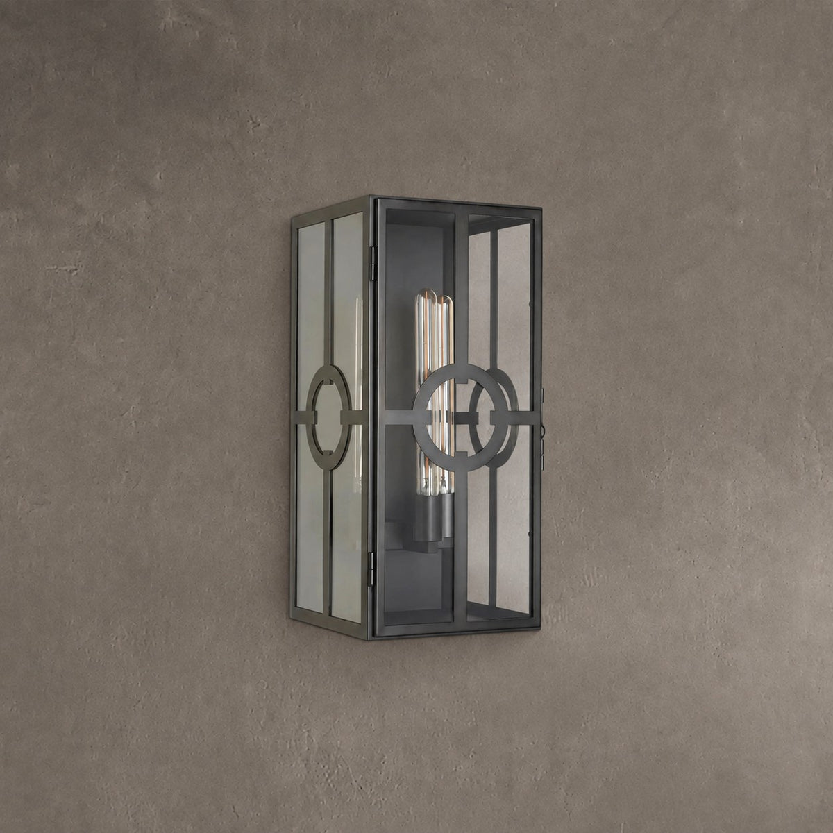 Cliffmere Outdoor Sconce 19''22''