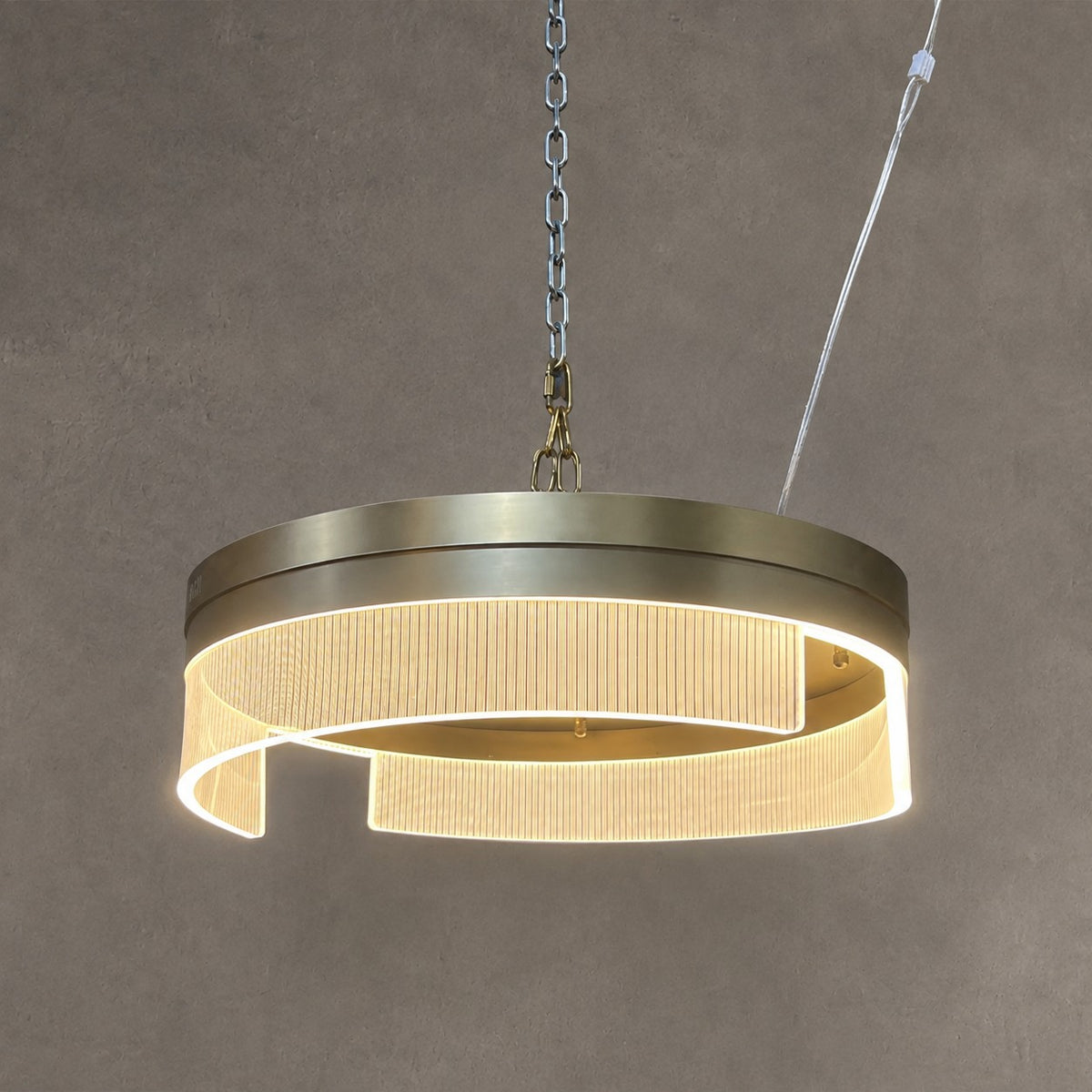 Designer Recommended Modern Simple Ring Round Acrylic Chandelier for Living Room/Bedroom/Dining Room