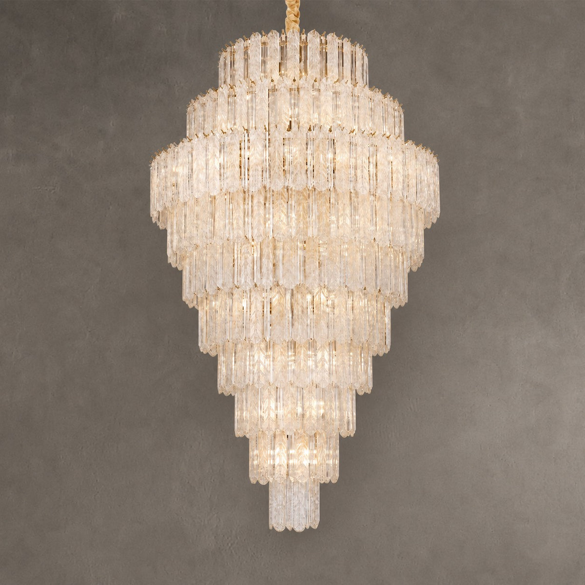Quadro Glass Rod Crown Chandelier