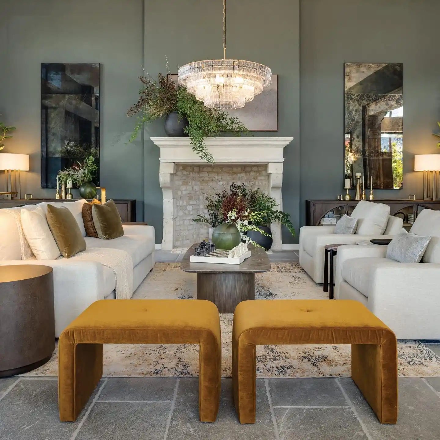 Ghiaccio Round Chandelier