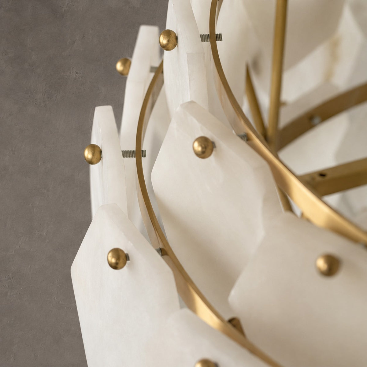 Hexa Cloud Gold & White Alabaster Pendant Light– 23.6" Diameter