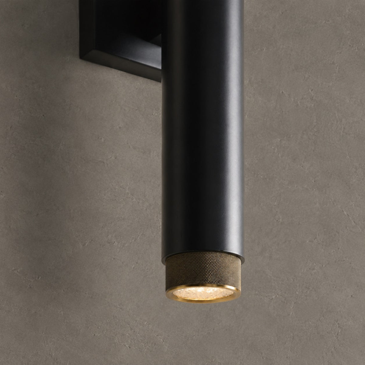 Lumbrado 2-Light Outdoor Wall Sconce