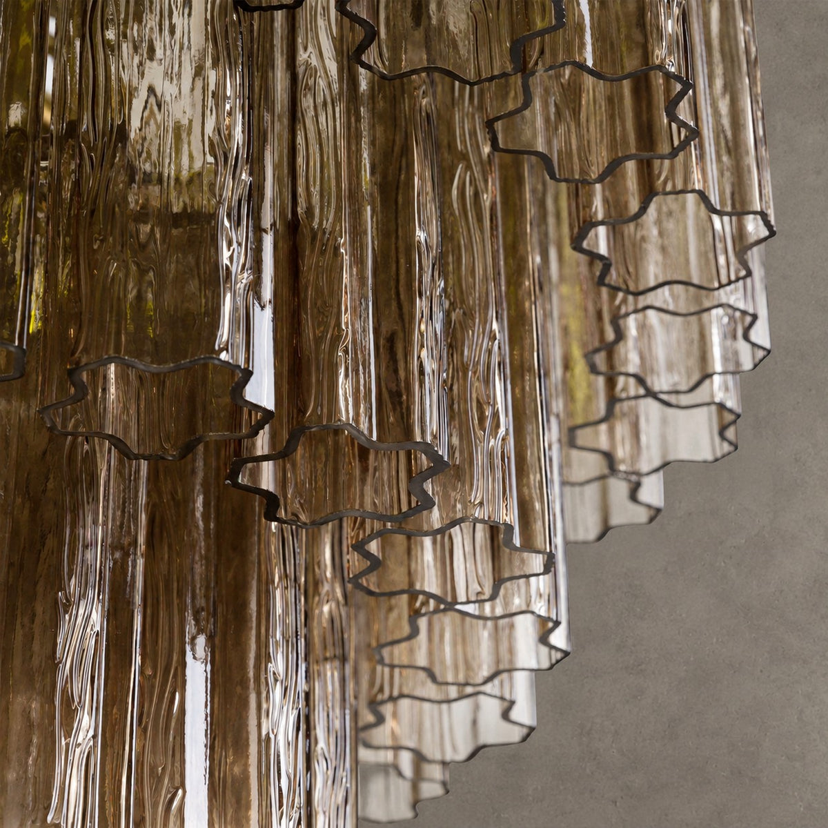 reviso Murano Fluted Glass Chandelier 28″