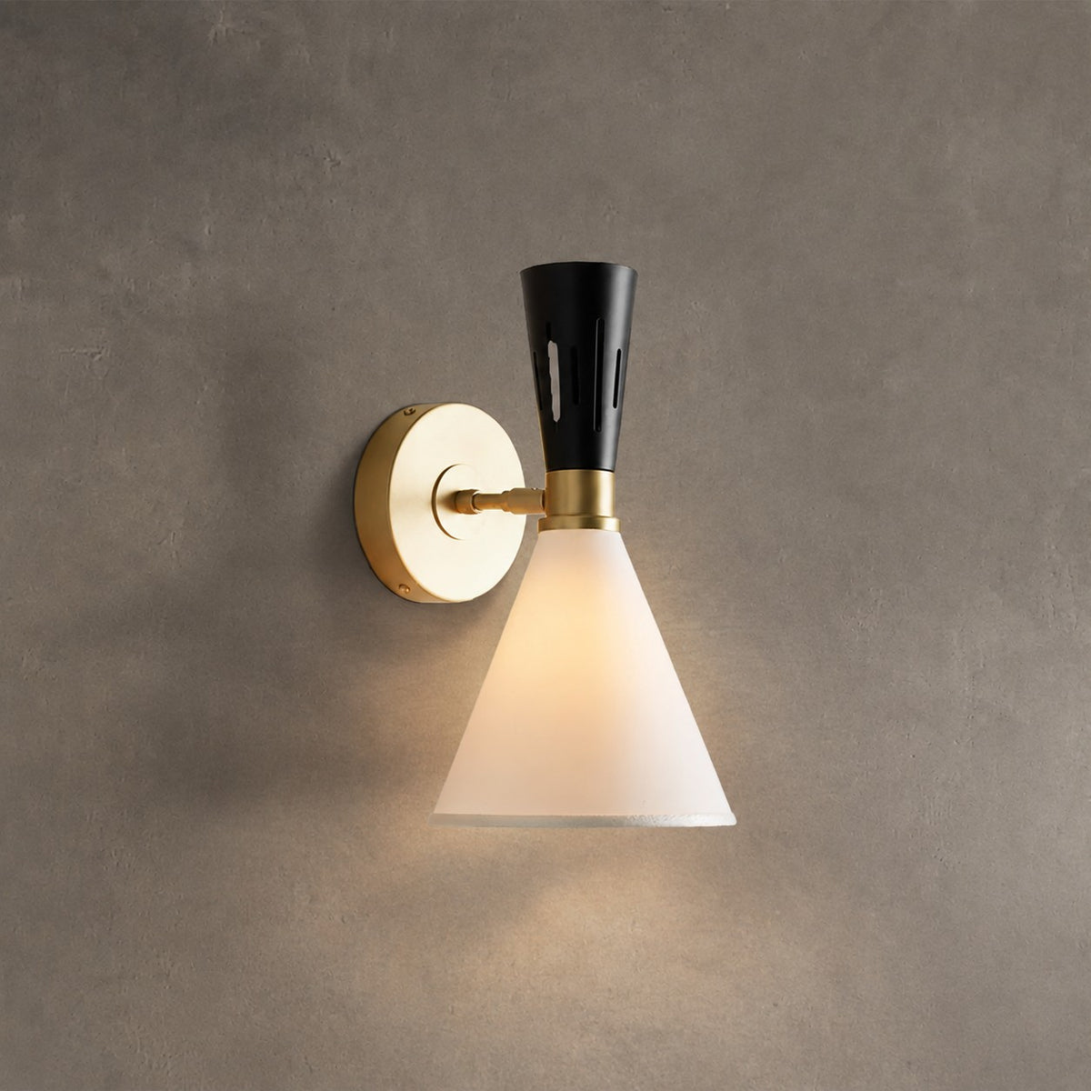 Ramvelle Wall Sconce