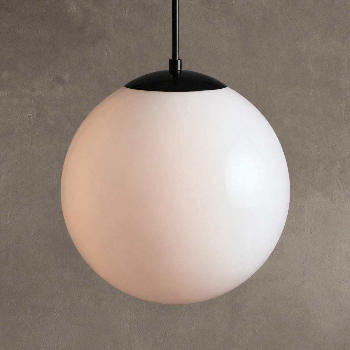 Westvane XL Globe Pendant with Rod
