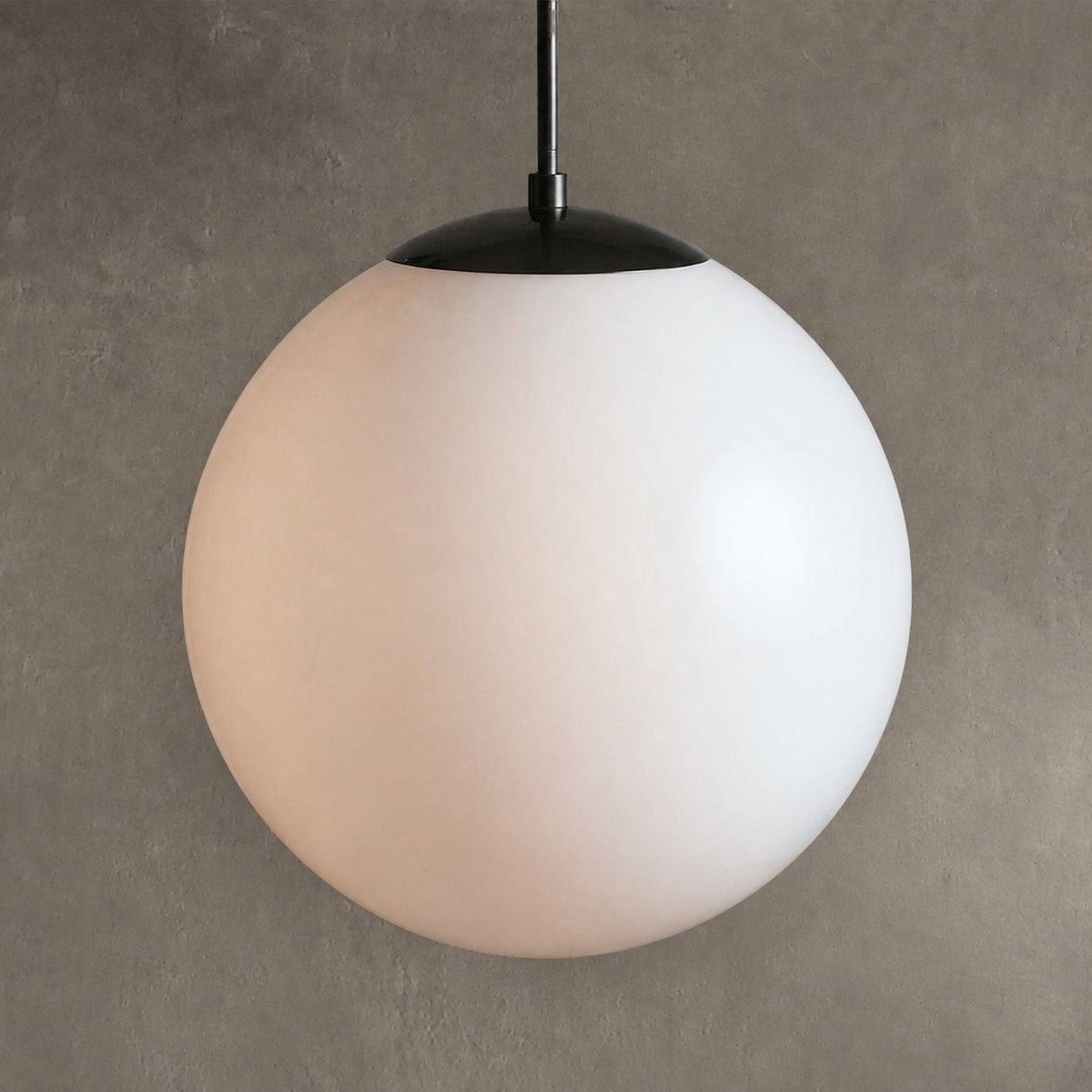 Westvane XL Globe Pendant with Rod